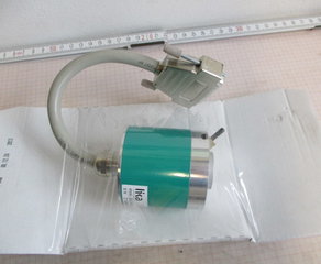 Энкодер 
Absolutwertgeber
- SSI-Schnittstelle Lika Electronic